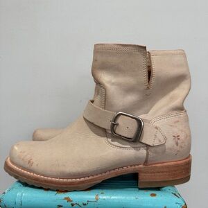 Frye Veronica Leather Distressed Booties Size 7.5